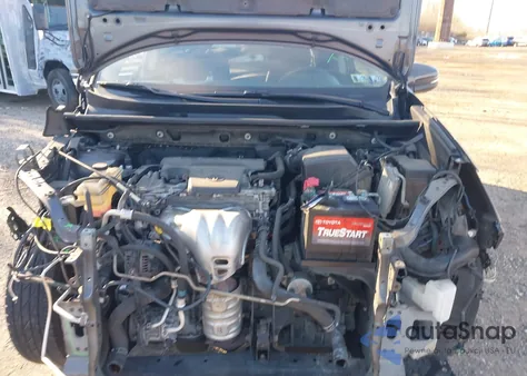 2015 Toyota Rav4 Xle z USA, uszkodzony, nr VIN JTMRFREV6FJ045686